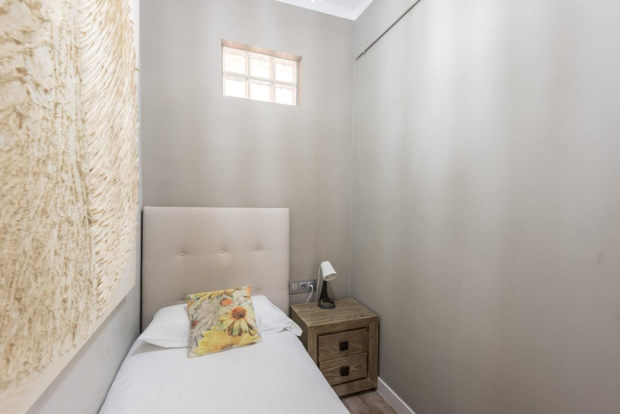 Eixample 3bd With Private Terrace *